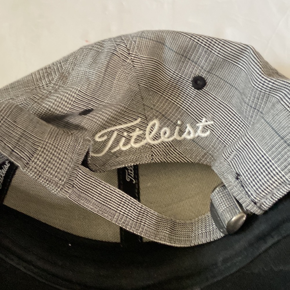 Titleist Hat - image 3